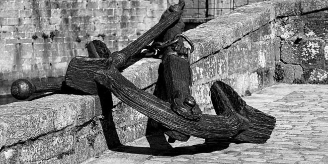 Diversification as an Anchor